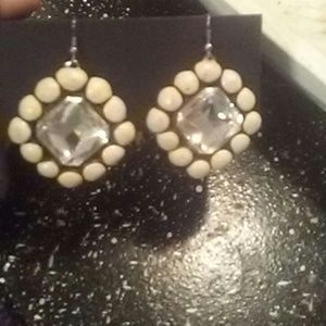 BEAUTIFUl SOOKIE SOOKIE Earrings!!!